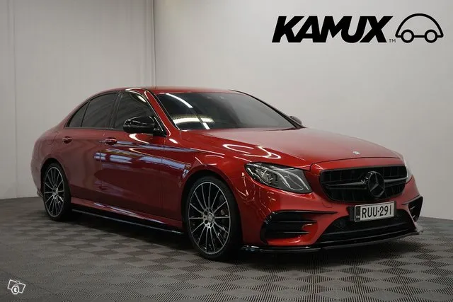 Mercedes-Benz E 220 220 d A Premium Business AMG / Webasto / Widescreen / Burmester / E63 Look / Image 1